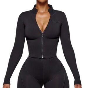 Yagi wrld sexi laced backless sweater